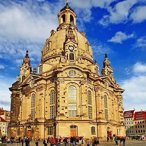 Schones Naher Bahnhof Neustadt Zentral Wlan Privatunterkunft Dresden