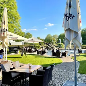 L'arrivée & Hotel